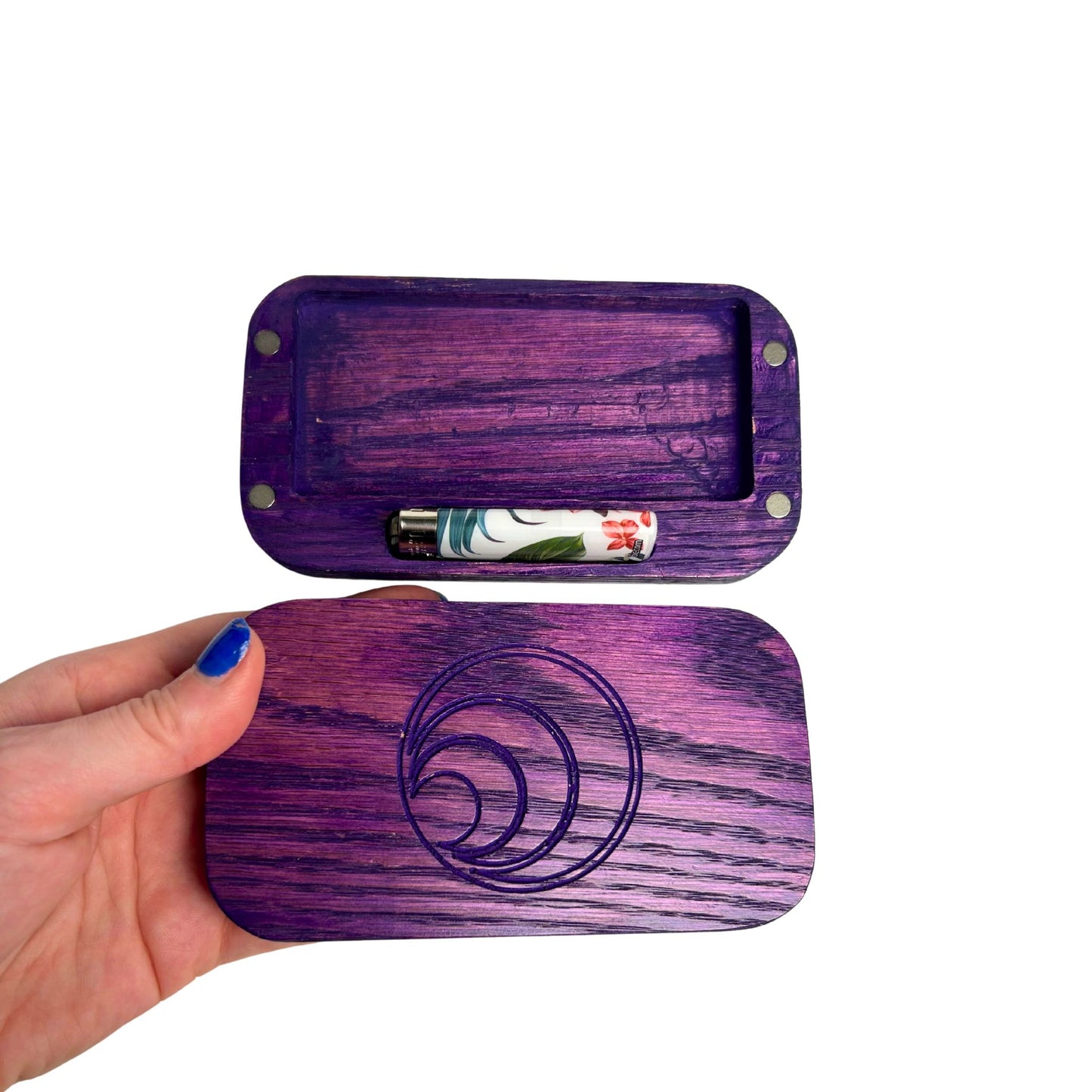 Purple Wooden case with a lighter 